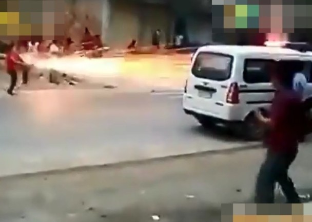 ������ӭ�׶Ӹ������� �����̻���ƴ4Сʱֱ������