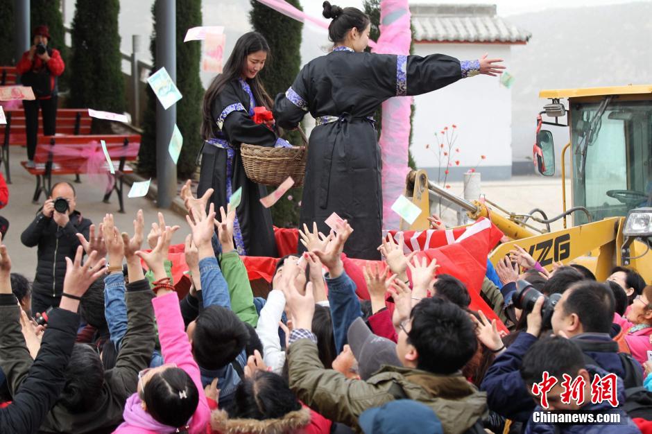 �����ٰ조Ů���ڡ��������Ϸ�������ơ�