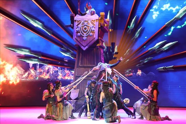 �½����պ���5��19���й������ա� ���ο�ʲ��ɫ��Į һ�ô��������ɳ��