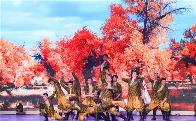 �½����պ����Ļ���ϵ�л�ḻ�������������л����干ͬ����ʶ