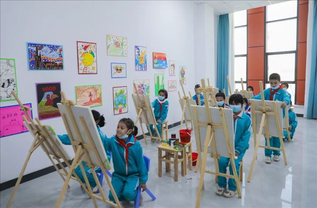 �½����պ����Ļ���ϵ�л�ḻ�������������л����干ͬ����ʶ