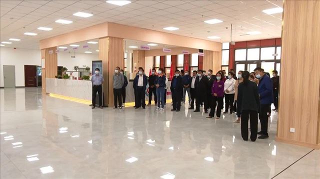 ���仯 ı��ƪ �½����պ�����ЭίԱ������������������չ