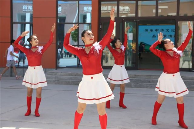 �½����պ����������л��Ļ�•ƷζŨ����硱��ǿ���干ͬ����ʶ