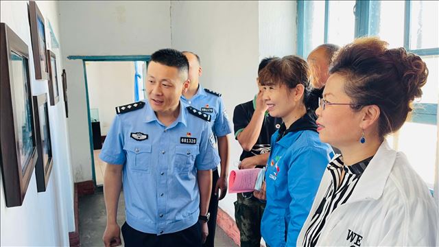 �½����ܣ����������������조��ɫ���졤����ͬ�С�����Ʒ��