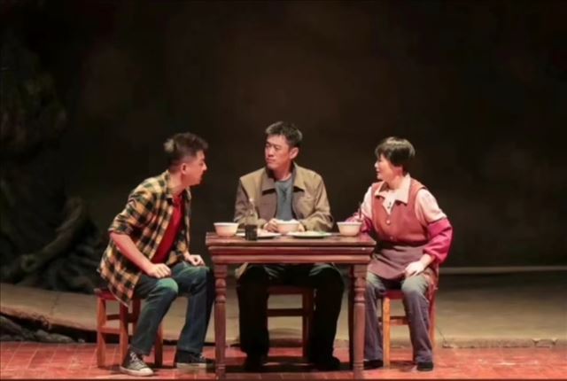 �½����պ��ش����������������ݻ��硶��ɫ�ĺ��