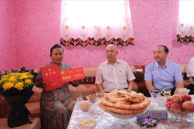 �½���ʲ�����쵼�����պ��ؿ�չ����•һ���߷�ο�ʻ