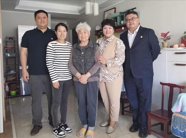 ϲӭ��ʮ������� ������-����·�ֵ���ظ�����������̨��ܻᵳ֧�����조˫�繲�� ��ů��ҡ��