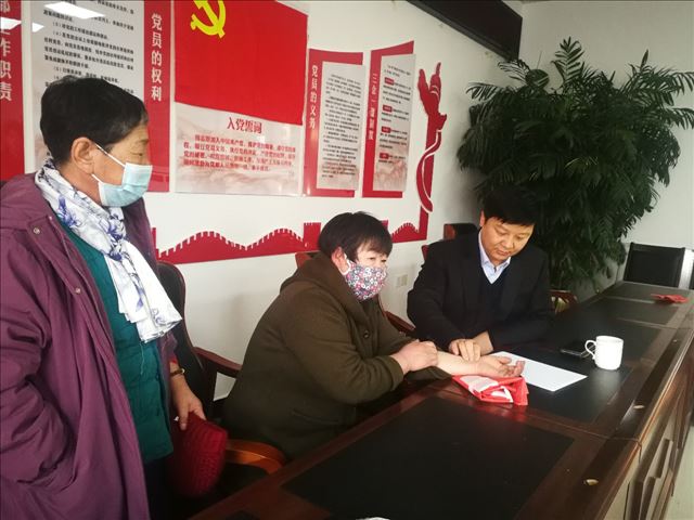 ���ɹ��˰�����ҽ������ҽ����ů���� �׷澫������â