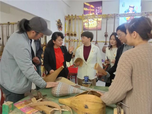 �Ļ��󽮡�����ɽũ��Ժ����ʲ�踽�ؿ�չũ�񻭽����